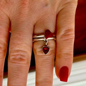 Cute Swarovski ring set - 2 rings with red hearts, sparkling Swarovski crystals